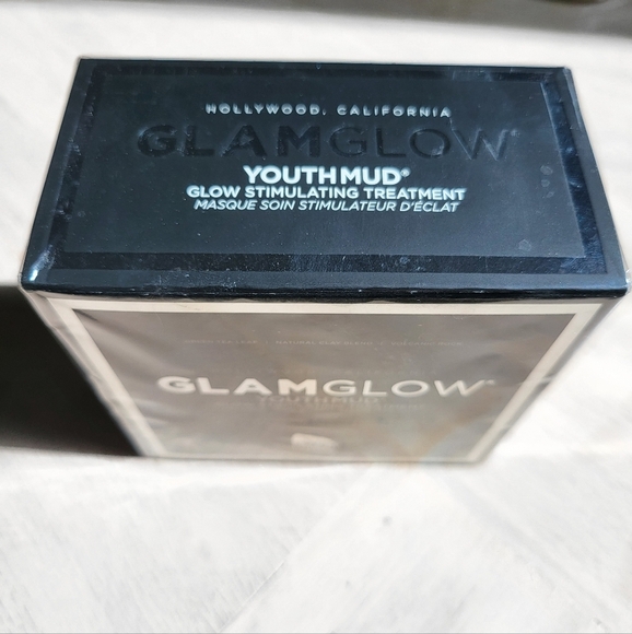 GLAMGLOW Youthmud Glow Mask - Picture 4 of 4
